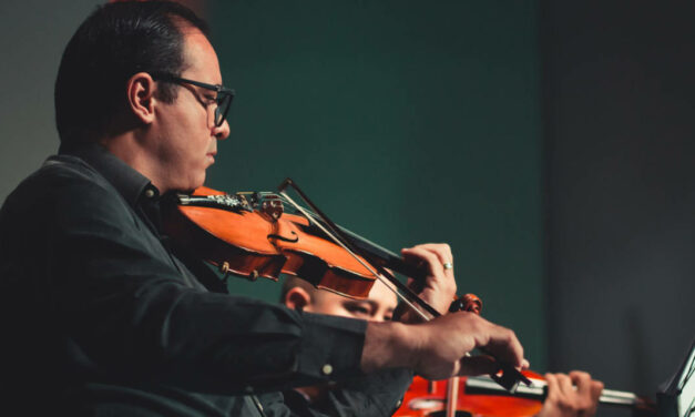 Música con énfasis en la ejecución y enseñanza de instrumentos de cuerdas frotadas